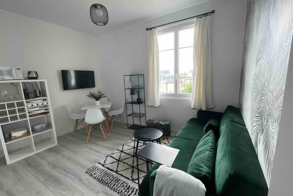 Ferienwohnung L'Oiseau Bleu Appt 2 Pieces , 150 M De La Plage Blonville-sur-Mer Exterior foto